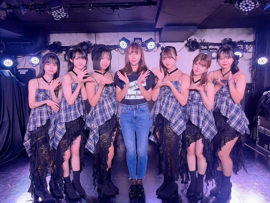 アイドル jump JumpingKiss＞朝ドラ女優が全曲作詞を担当 6人組アイドル