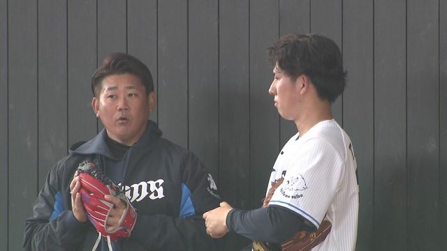 松坂大輔臨時投手コーチとドラフト1位の武内夏暉投手