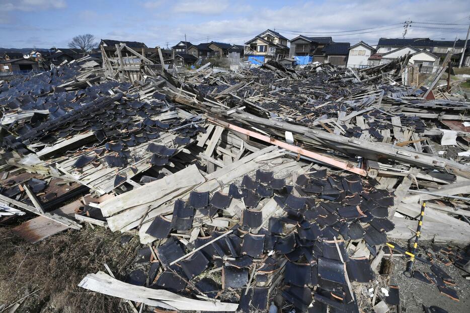 地震で甚大な被害が出た石川県珠洲市＝17日午前
