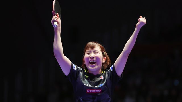 中国戦で勝利し歓喜する平野美宇選手(写真：YUTAKA/アフロスポーツ)