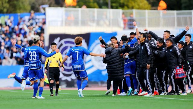 先制点を挙げて喜ぶJ1町田（写真：西村尚己/アフロスポーツ）