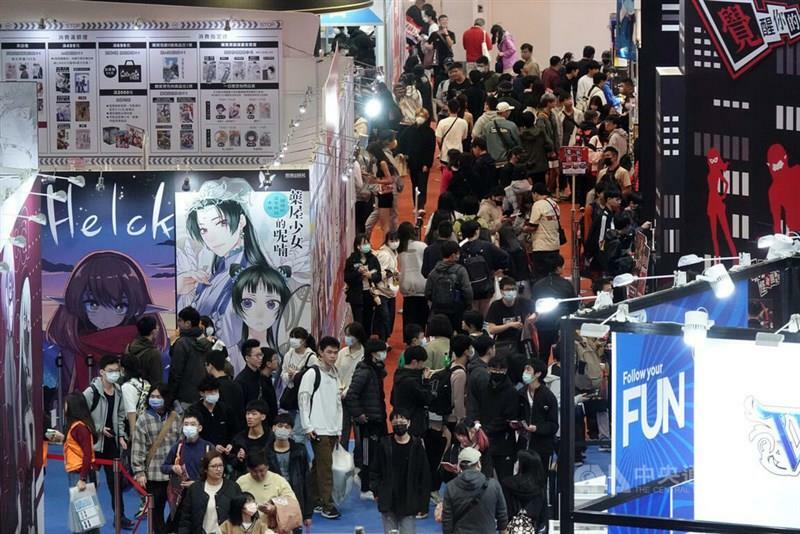 来場者でにぎわう「台北国際コミック・アニメフェスティバル」の会場（2月5日撮影）