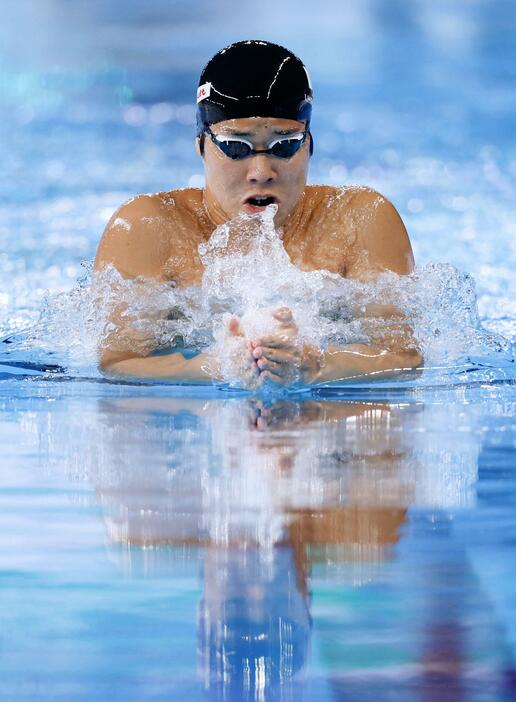男子200メートル平泳ぎ決勝　力泳する広島偉来＝ドーハ（共同）