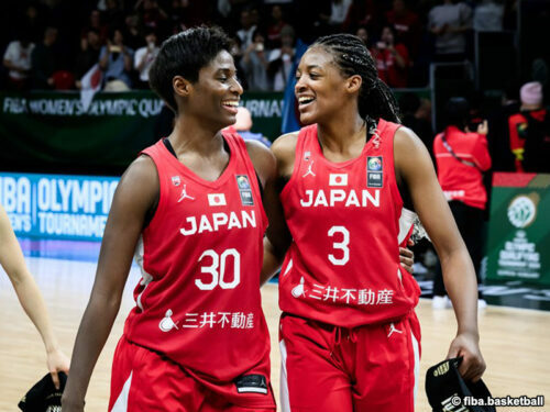 馬瓜姉妹にとっては今回のOQT3連戦が日本代表初共演だった［写真］＝fiba.basketball