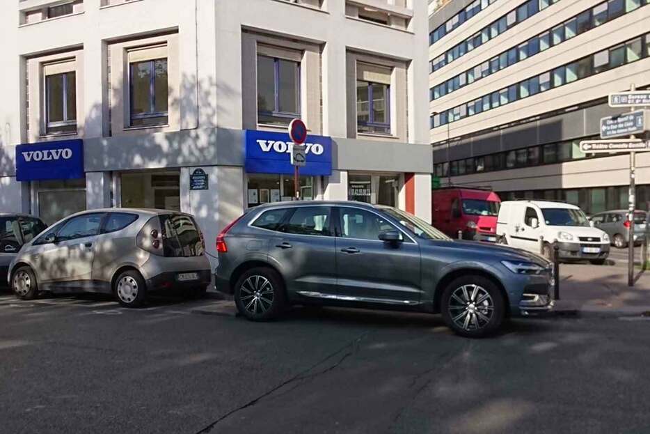 パリではSUVの駐車料金だけが通常の3倍となる驚きの政策が、住民投票で可決されたという。