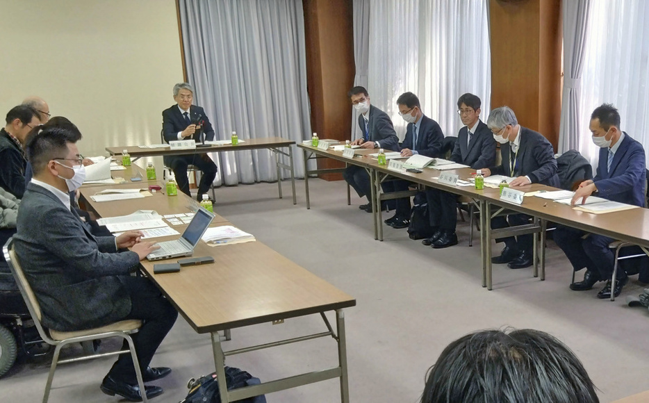 昨年12月、愛知県が開いた、「恵」が運営するグループホームの関係自治体による連絡協議会の初会合＝名古屋市