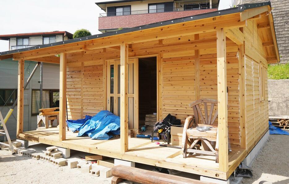 「山里第二学童クラブ」に建った木造のキットハウス