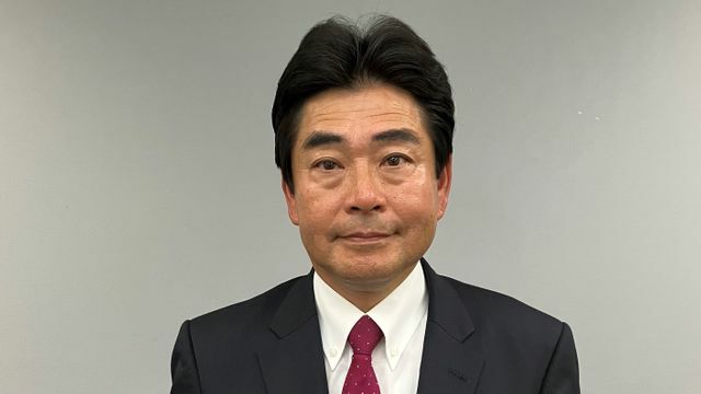 山井和則氏（立憲・前）