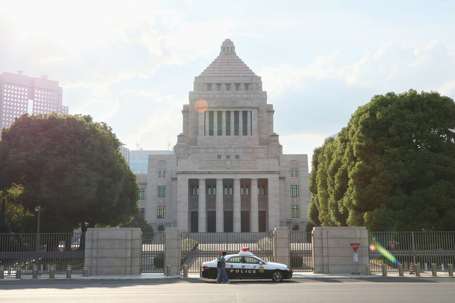 国会議事堂＝１４日、東京都千代田区