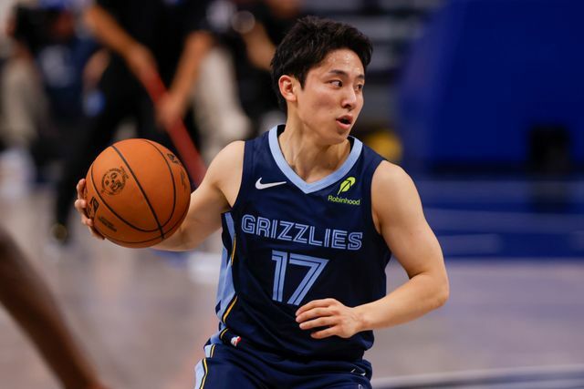 NBA挑戦中の河村勇輝選手（写真：AP/アフロ）