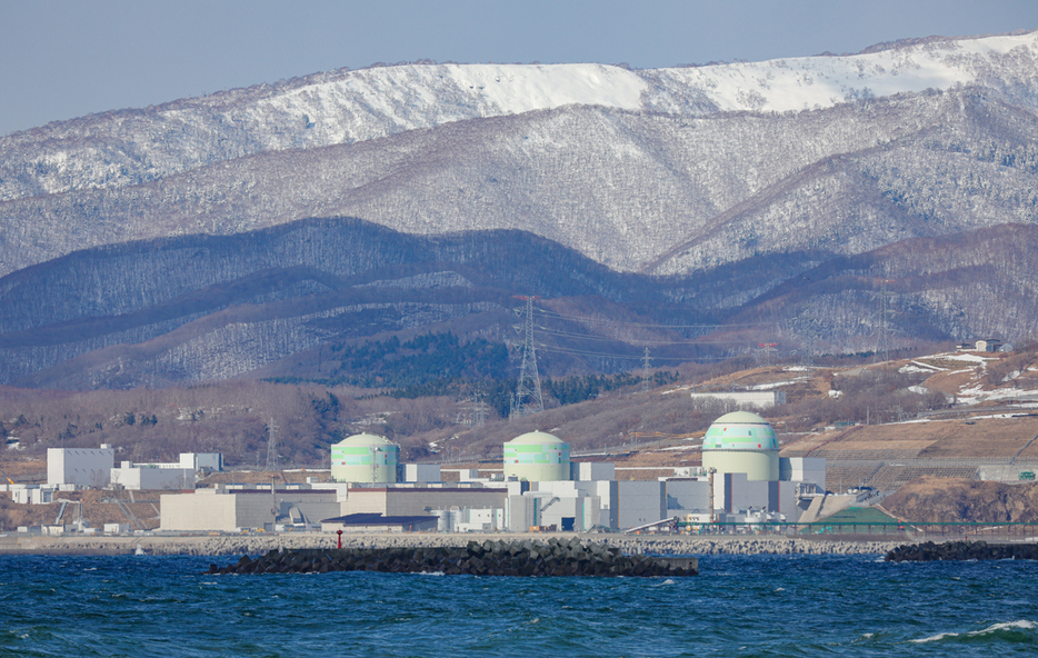 北海道電力泊原発。左から１、２、３号機＝３月１９日