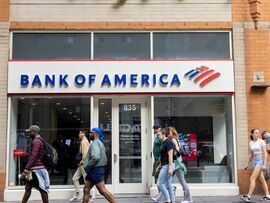 A Bank of America branch in New York. Photographer: Michael Nagle/Bloomberg