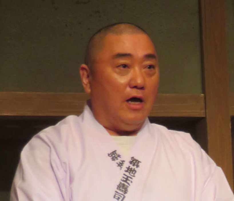 山本圭壱