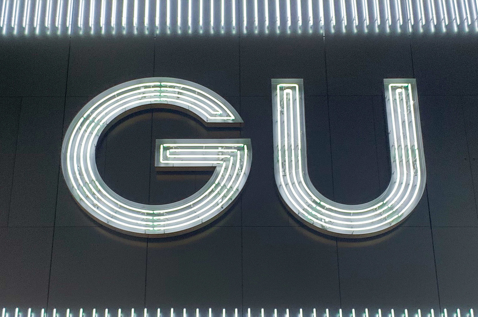 GUの看板写真