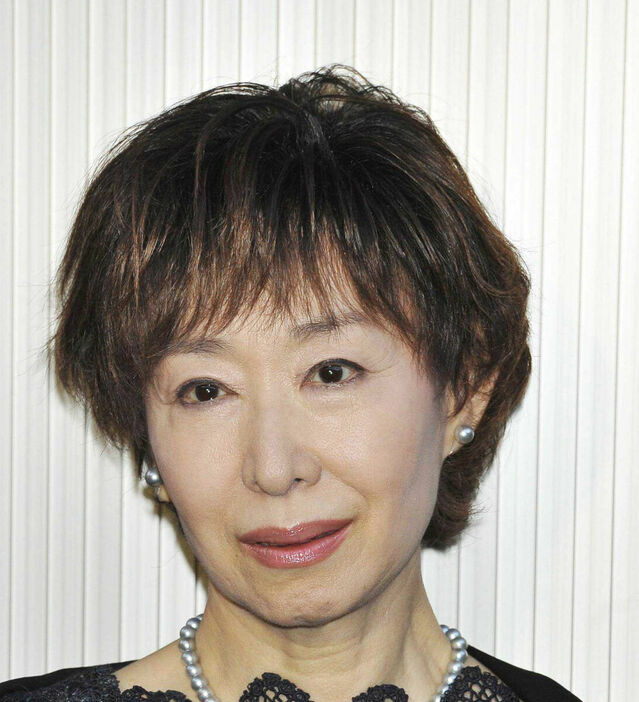 三田佳子