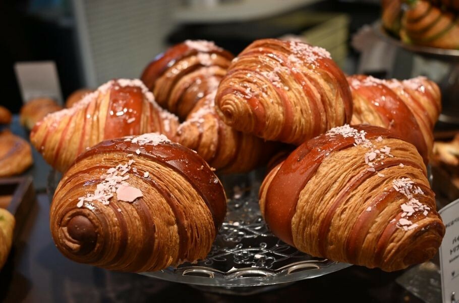 クロワッサン好きにはたまらない空間！　クロワッサン専門店の「and 南船場店」とは