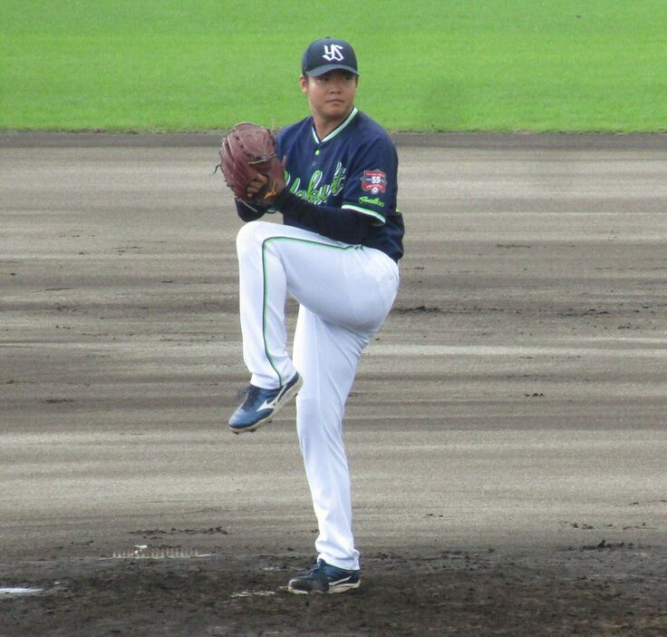 ヤクルト・松本健吾は、みやざきフェニックス・リーグの広島戦に登板した＝西都原運動公園