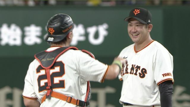 5回のピンチもマウンド上で笑顔の菅野智之投手(画像:日テレジータス)