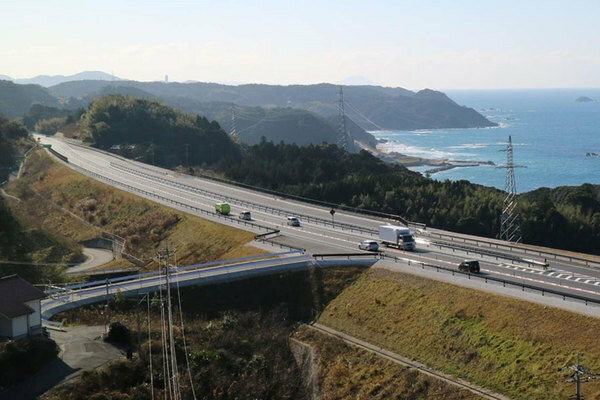 島根県西部の山陰道、開通区間のイメージ（画像：浜田河川国道事務所）。