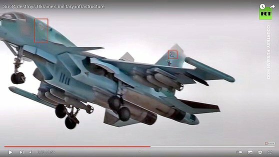 ロシア国防省が公開した映像でＳｕ－３４が離陸している。ぼかした機体番号に赤色の２４がかすかに見える