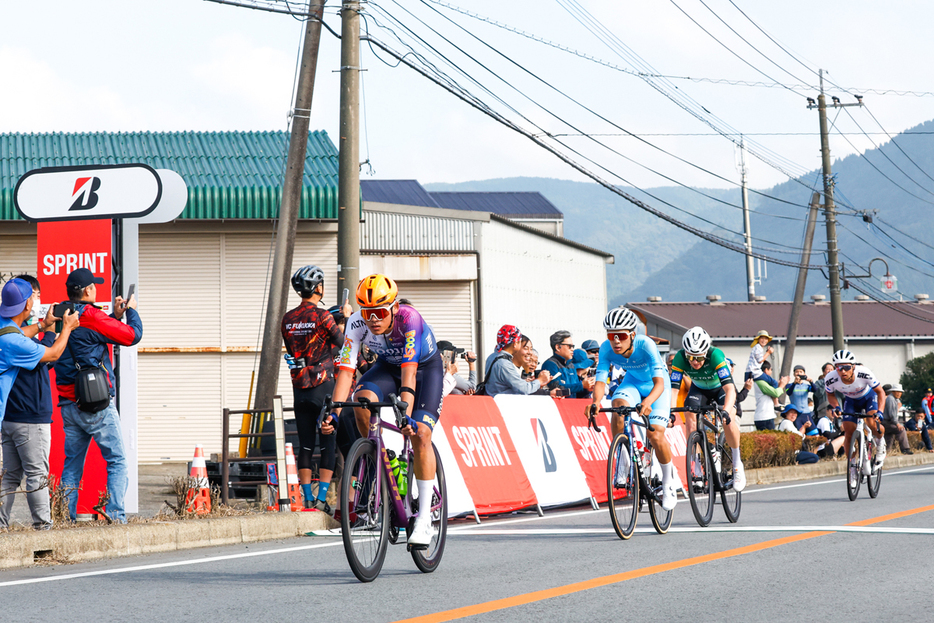 写真：Bicycle Club