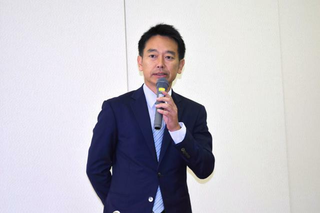 衆院選福島３区での立候補を表明する上杉謙太郎氏＝13日、福島市の自民党福島県連、波多野陽撮影