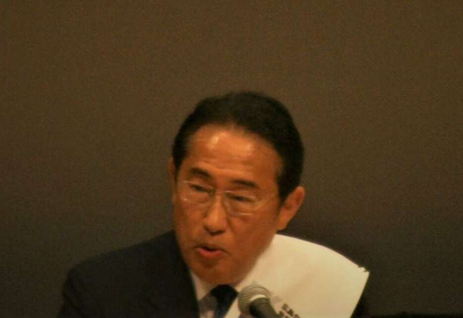 総決起集会で演説する岸田文雄前首相＝24日午後、広島市（永原慎吾撮影）