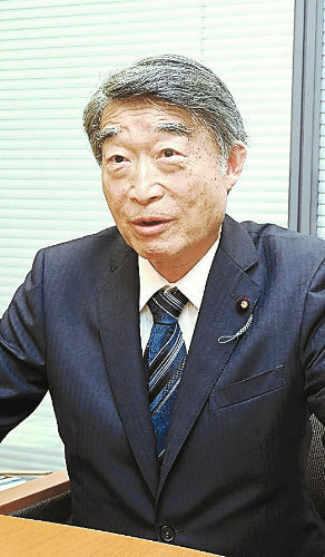 政策本位の政治を貫いたと語る根本氏