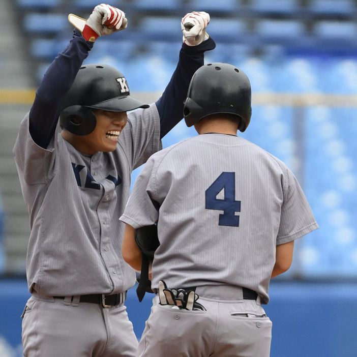 1点を追う9回裏、慶大は代打・坪田が気迫の同点二塁打。これがリーグ戦初安打だった[写真=矢野寿明]