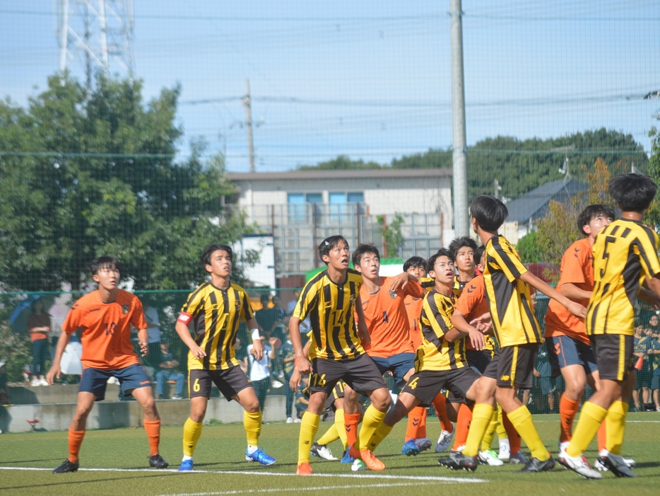 法政二 vs 東海大相模(写真＝佐藤亮太)