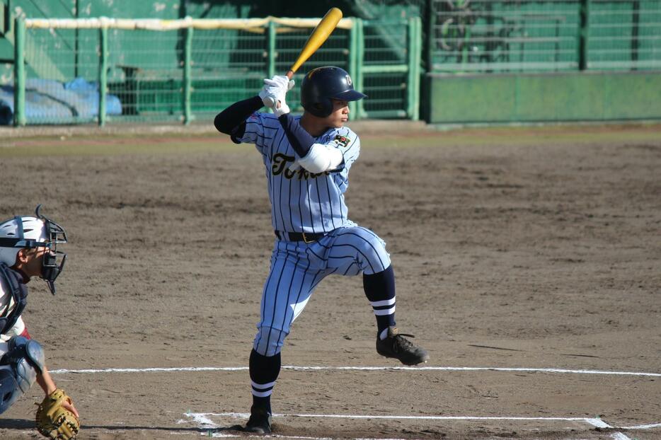 高知学園創設120周年記念招待試合に出場した加藤