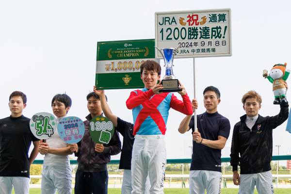 JRA通算1200勝を達成した松山弘平騎手