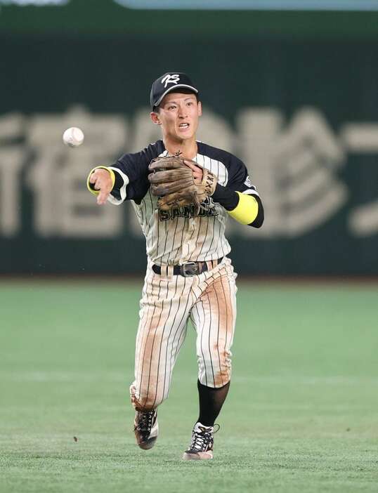 走攻守三拍子そろった遊撃手の九産大・浦田俊輔