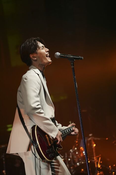 「加藤和樹 40th Birthday LIVE in Billboard Live」より。