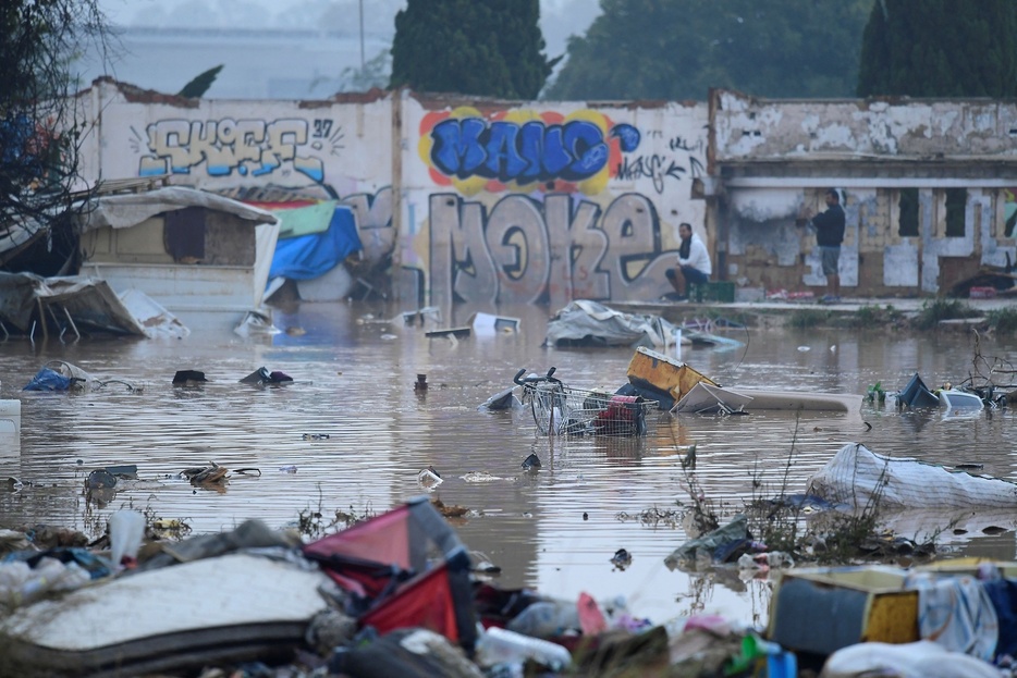 洪水に見舞われたスペイン東部バレンシアに近いピクアナの貧困地区（2024年10月30日撮影）。【翻訳編集】 AFPBB News