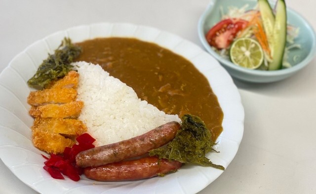 50年の歴史をもつ大衆食堂「ますや食堂」のダムカレー