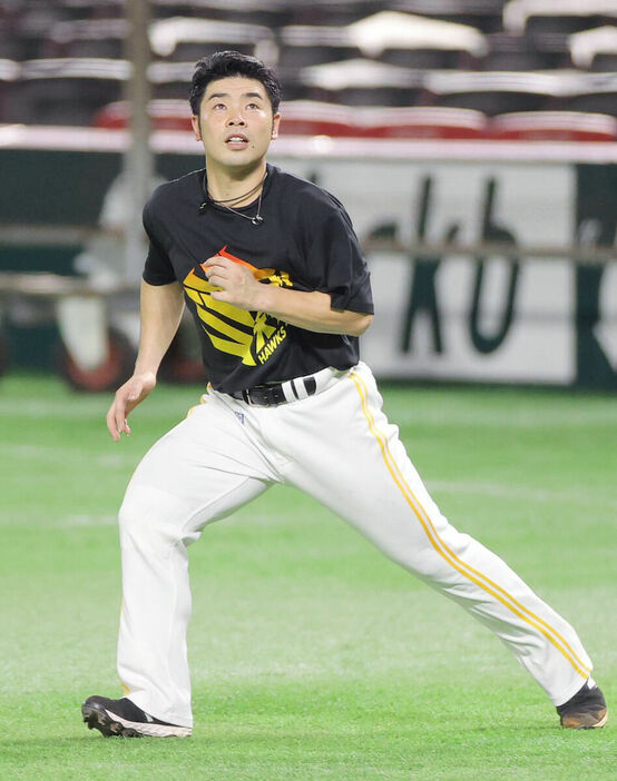 走塁練習を行う近藤健介（カメラ・義村　治子）