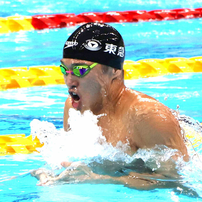 競泳の日本短水路選手権で力泳する深沢大和（カメラ・大谷　翔太）