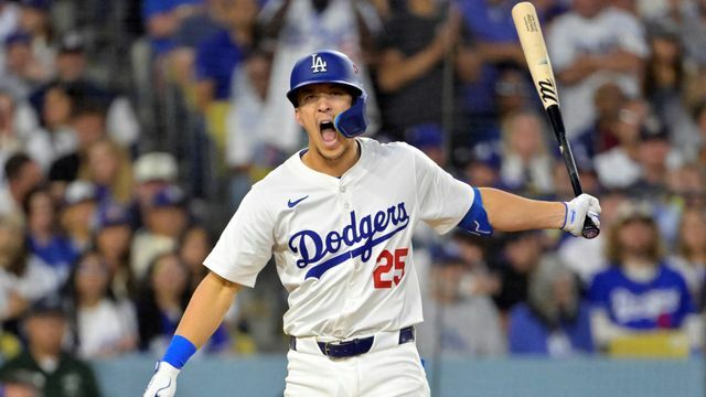 躍動するドジャースのトミー・エドマン選手(写真：USA TODAY Sports/ロイター/アフロ)