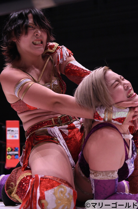 9月28日名古屋大会で皇希は林下詩美に敗れ優勝決定戦進出はならなかった