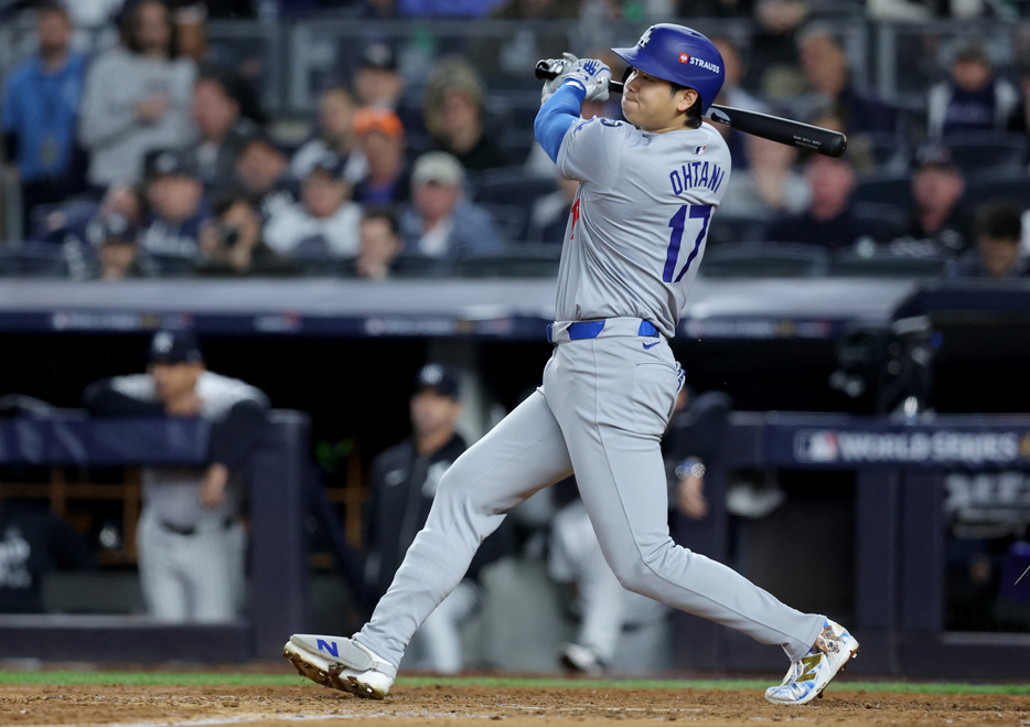 ＭＬＢは２９日、ワールドシリーズ第４戦をニューヨークで行い、大谷翔平選手（写真）と山本由伸投手が所属するドジャースはヤンキースに４─１１で敗れ、優勝に向けて足踏みを強いられた（２０２４年　ロイター/USA TODAY Sports）