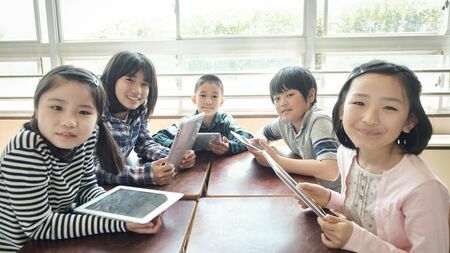 石破総理は、子どもたちに語った「理想の政治」を実現できるのだろうか（写真：Fast&Slow／PIXTA）