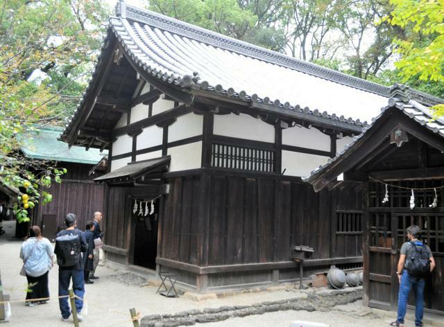 下鴨神社で公開されている大炊殿=2024年10月26日午前10時21分、京都市左京区、清水謙司撮影