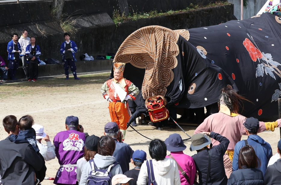 大島山獅子舞