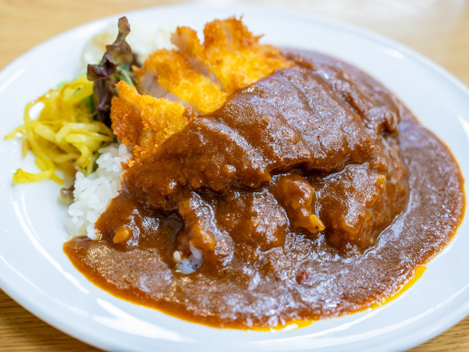 カツカレー（1150円）