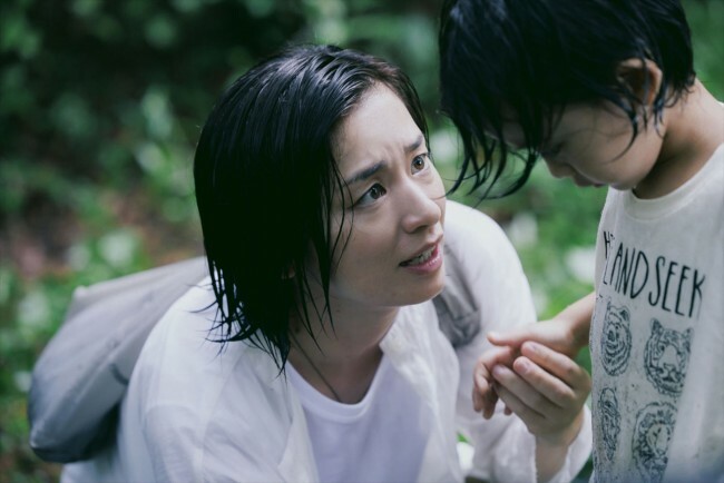 ドラマ『ライオンの隠れ家』に出演する尾野真千子