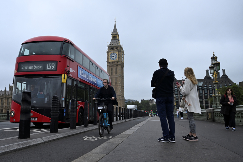 　１０月１８日、英国放送協会（ＢＢＣ）は、リーブス財務相が１０月３０日の予算案発表時に相続税の実質引き上げを打ち出すと報じた。ロンドンで９月２日撮影（２０２４年　ロイター/Jaimi Joy）