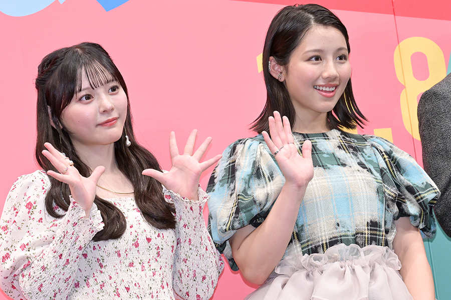 完成披露試写会に登場した齊藤なぎさ（左）と渡邉美穂【写真：ENCOUNT編集部】