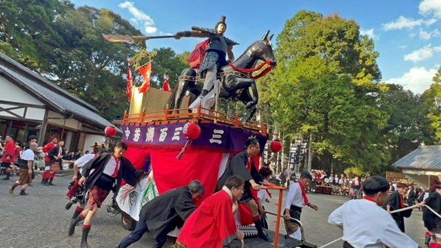 紀道まつりに登場した「王騎将軍」のだんじり