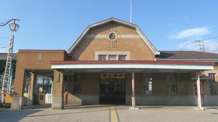 上毛電気鉄道上毛線の西桐生駅。駅舎は国の登録有形文化財（記者撮影）